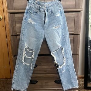AE light washed ripped mom jeans